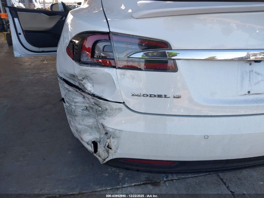 2016 Tesla Model S 60D/70D/75D/85D/90D VIN: 5YJSA1E20GF149381 Lot: 43992990