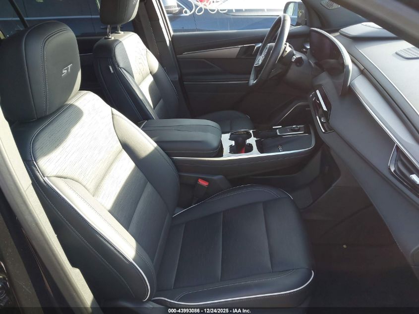 2025 Buick Enclave - 5GAEVBRS8SJ237065