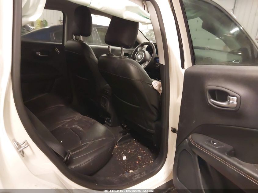 2018 Jeep Compass Latitude 4X4 VIN: 3C4NJDBB9JT282961 Lot: 43993115