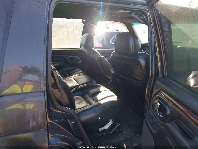 2000 Cadillac Escalade Standard VIN: 1GYEK13R3YR126208 Lot: 43993144