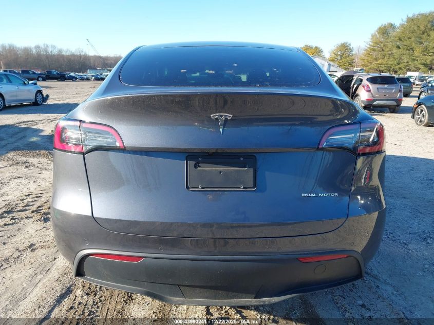 2022 Tesla Model Y Long Range Dual Motor All-Wheel Drive VIN: 7SAYGDEE1NA009292 Lot: 43993241