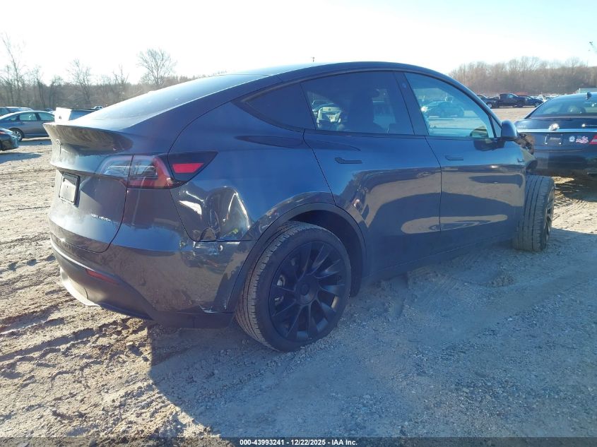 2022 Tesla Model Y Long Range Dual Motor All-Wheel Drive VIN: 7SAYGDEE1NA009292 Lot: 43993241