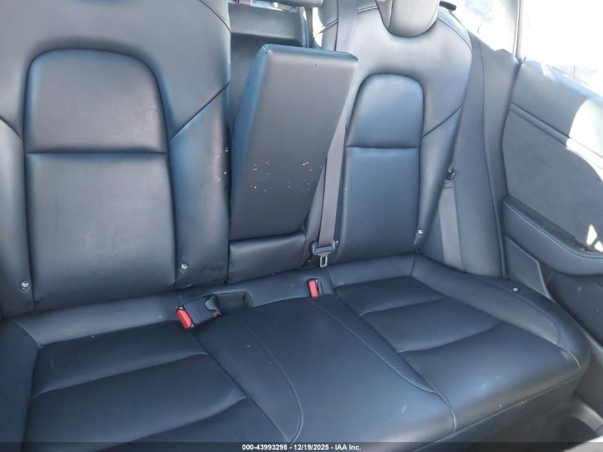 2018 Tesla Model 3 Long Range/Performance VIN: 5YJ3E1EB9JF054737 Lot: 43993298