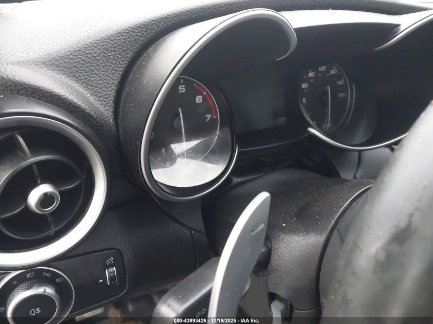 2017 Alfa Romeo Giulia Ti Awd VIN: ZARFAEEN8H7549978 Lot: 43993426