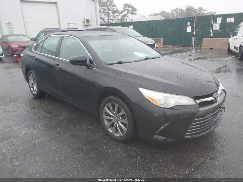 4T1BF1FK0HU736829 2017 Toyota Camry Xle auction photo 1