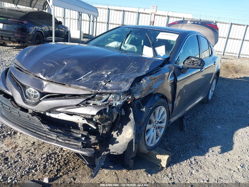 2020 Toyota Camry Le VIN: 4T1C11AK0LU385424 Lot: 43993465