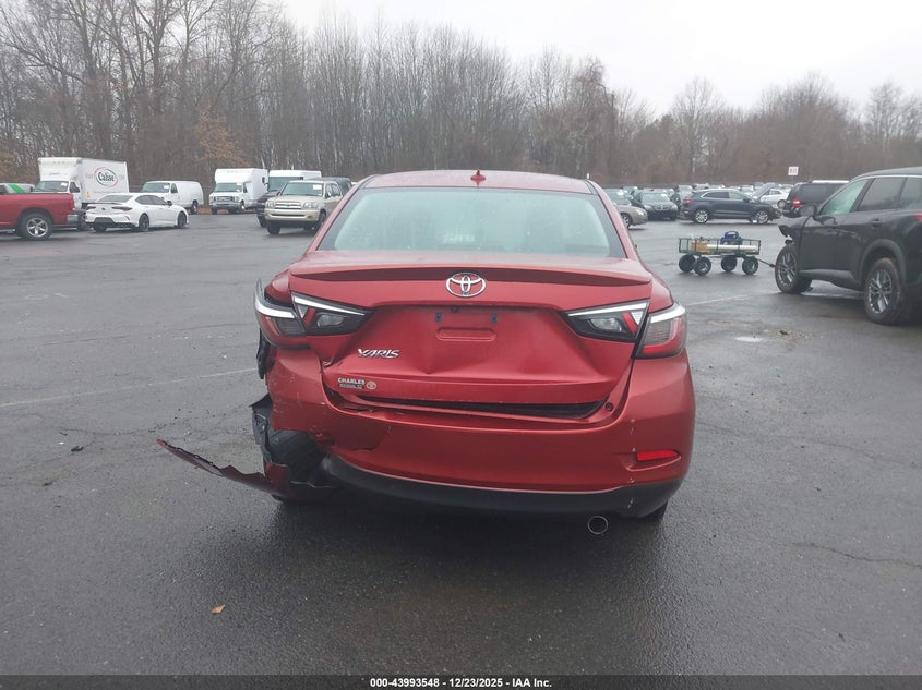 2020 Toyota Yaris Le #16