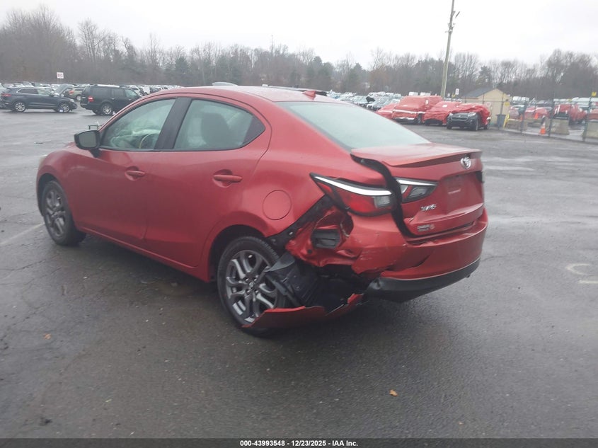 2020 Toyota Yaris Le