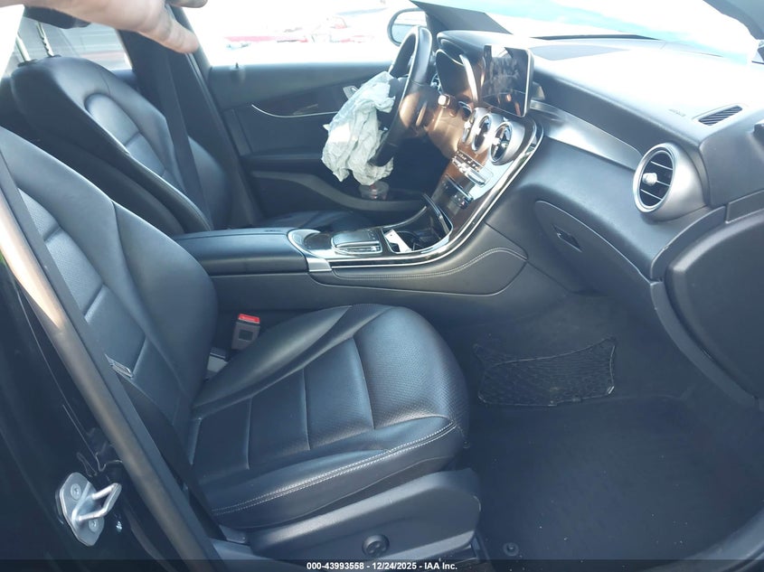 2020 Mercedes-Benz Glc 300