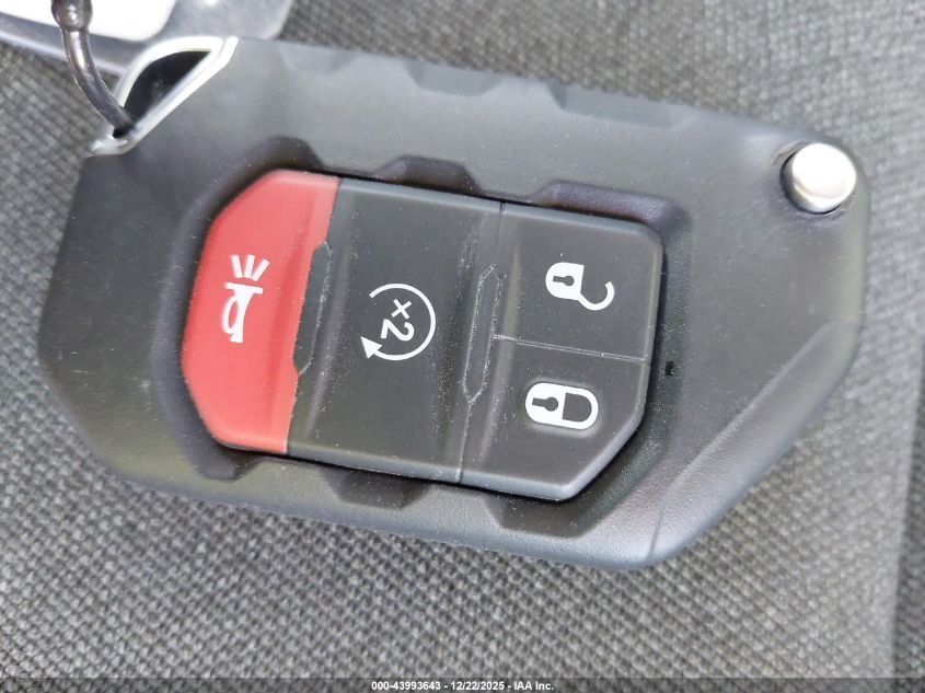 2026 Jeep Wrangler VIN: 1C4PJXEN4TW185440 Lot: 43993643