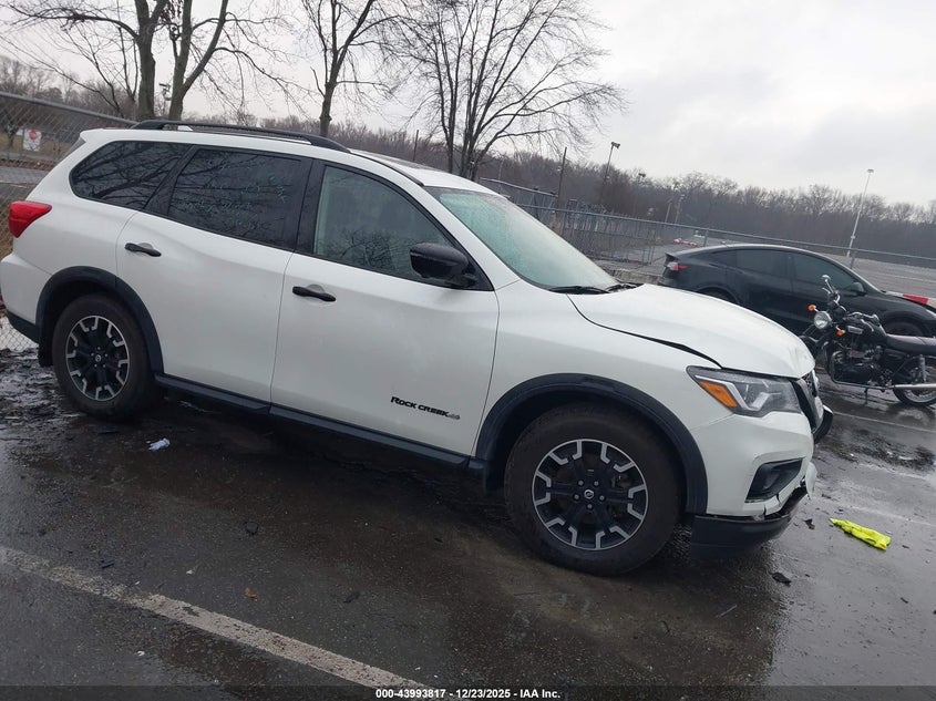 2019 NISSAN PATHFINDER SL