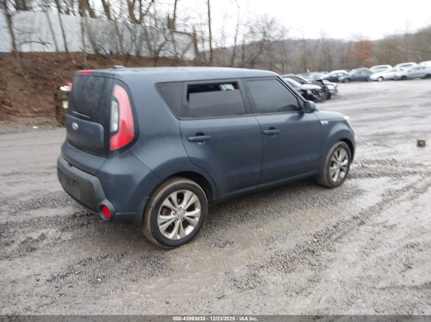 2015 KIA SOUL auction photo 4