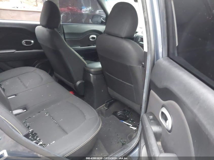 2015 KIA SOUL auction photo 8