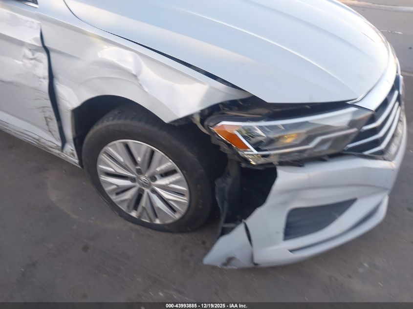 2019 Volkswagen Jetta 1.4T R-Line/1.4T S/1.4T Se VIN: 3VWC57BU2KM131905 Lot: 43993885