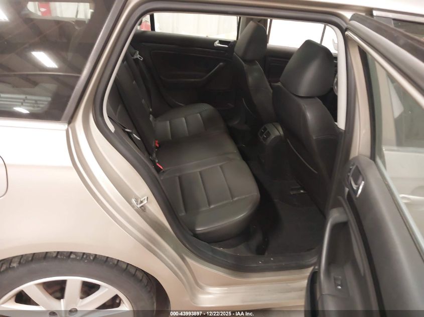 2013 Volkswagen Jetta Sportwagen 2.5L Se VIN: 3VWPP7AJ0DM639540 Lot: 43993897