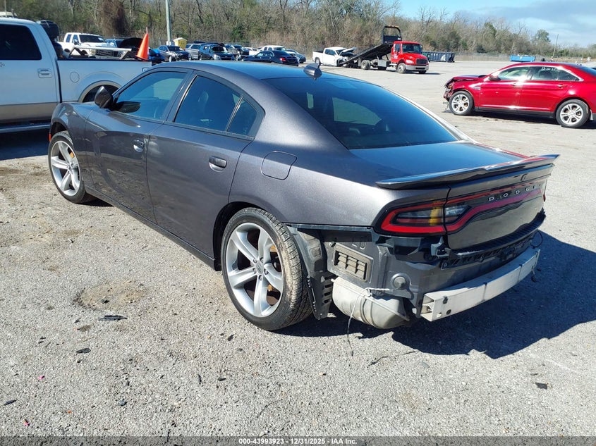 VIN 2C3CDXHGXHH504563 2017 DODGE CHARGER SXT RWD