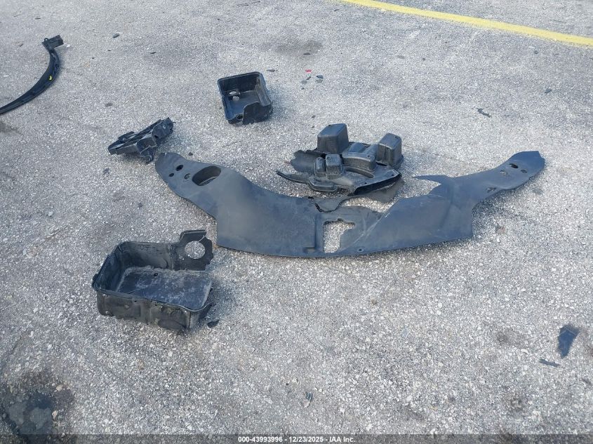 2022 Honda Pilot Awd Elite VIN: 5FNYF6H04NB073826 Lot: 43993996