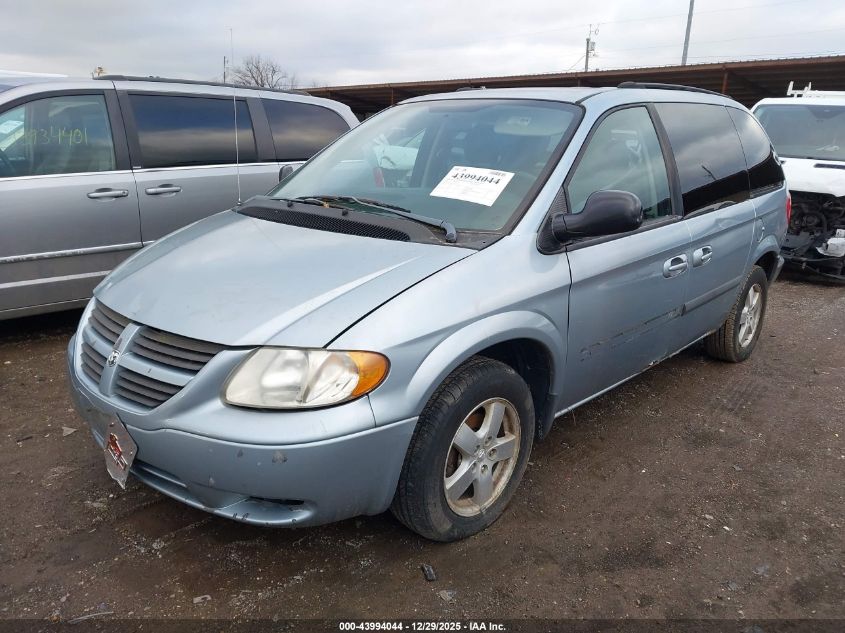 2005 DODGE CARAVAN SXT