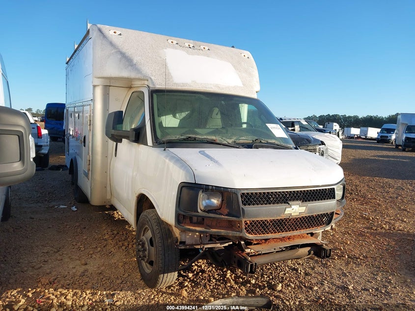 1GB3GRCG0H1352723 2017 Chevrolet Express Cutaway Work Van auction photo 1