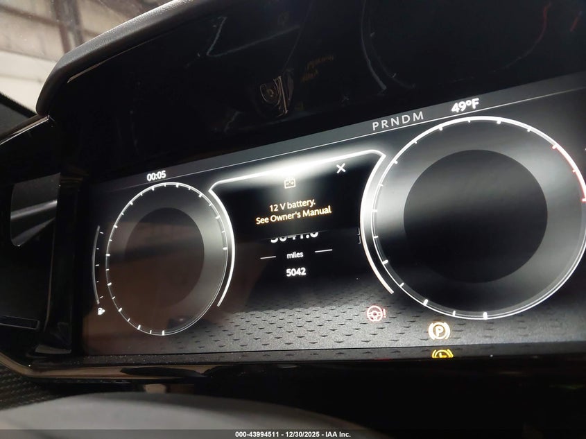 2025 ASTON MARTIN VANTAGE auction photo 7