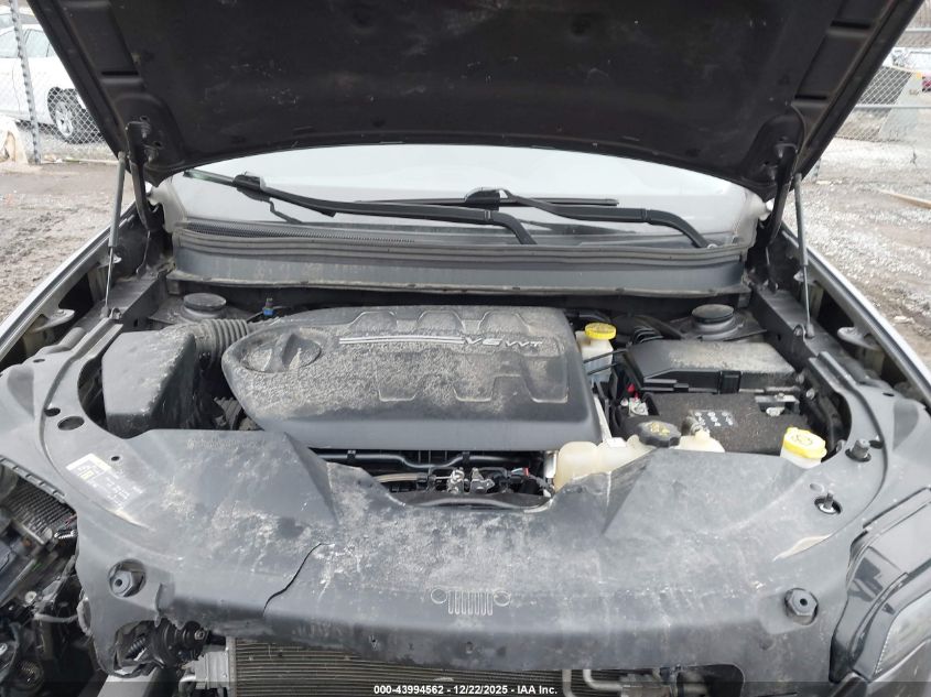 2019 Jeep Cherokee Latitude Plus 4X4 VIN: 1C4PJMLX0KD289663 Lot: 43994562