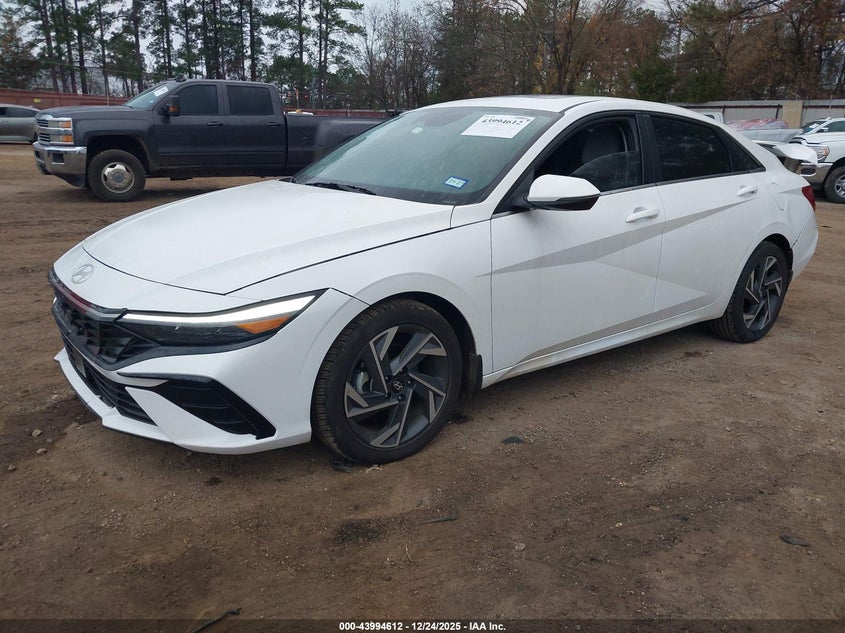 2025 Hyundai Elantra Limited