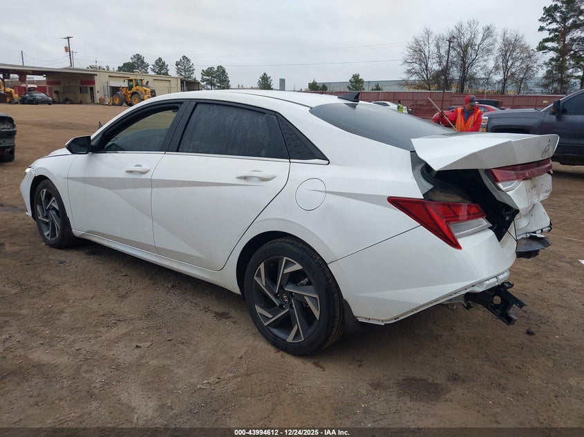 2025 Hyundai Elantra Limited