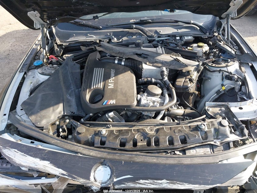 VIN WBS4Y9C52JAA85565 2018 BMW M4