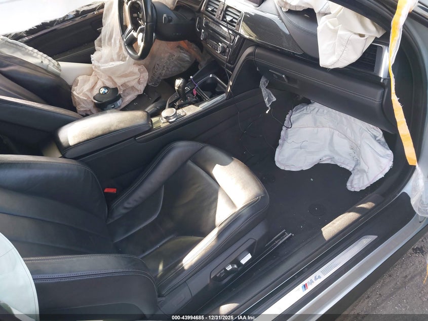 VIN WBS4Y9C52JAA85565 2018 BMW M4