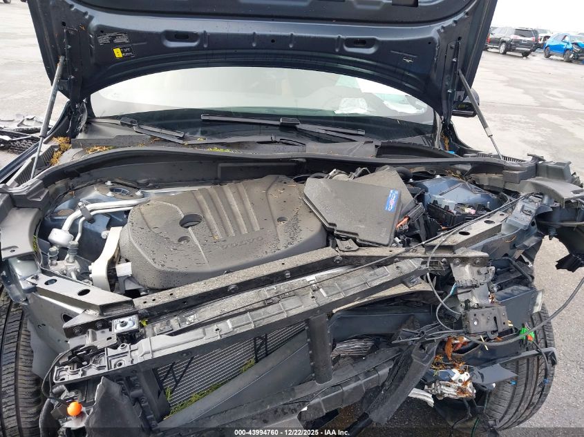 2025 Volvo Xc60 B5 Ultra VIN: YV4M12RM2S1038727 Lot: 43994760