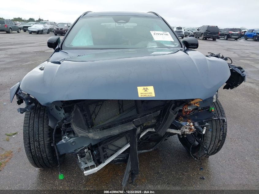 2025 Volvo Xc60 B5 Ultra VIN: YV4M12RM2S1038727 Lot: 43994760