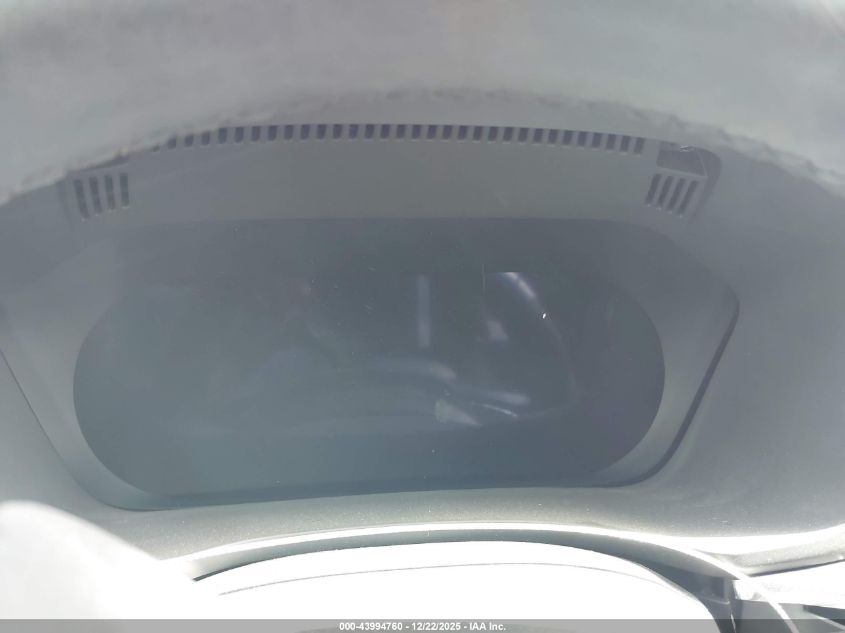 2025 Volvo Xc60 B5 Ultra VIN: YV4M12RM2S1038727 Lot: 43994760