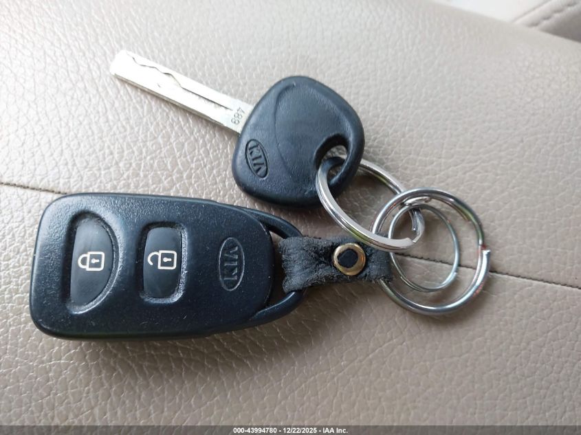 2012 Kia Sorento Lx VIN: 5XYKT4A18CG213601 Lot: 43994780