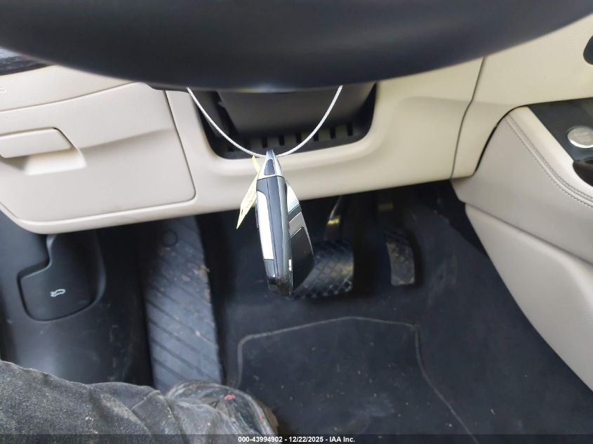 2022 Audi A4 Premium Plus 45 Tfsi S Line Quattro S Tronic VIN: WAUEAAF42NN015142 Lot: 43994902