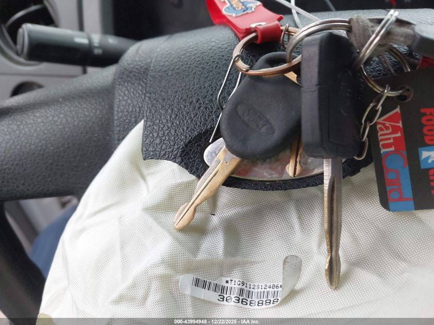 2005 Ford F-150 Stx/Xl/Xlt VIN: 1FTRF12255NB60394 Lot: 43994948