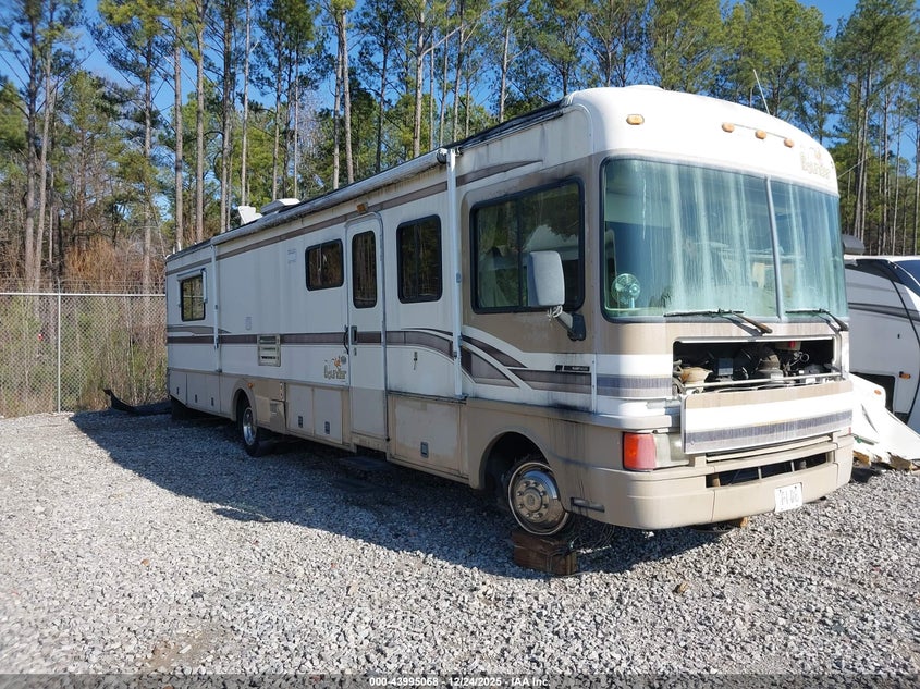 3FCNF53S2XJA31841 1999 Ford F550 Super Duty Stripped Chass auction photo 1