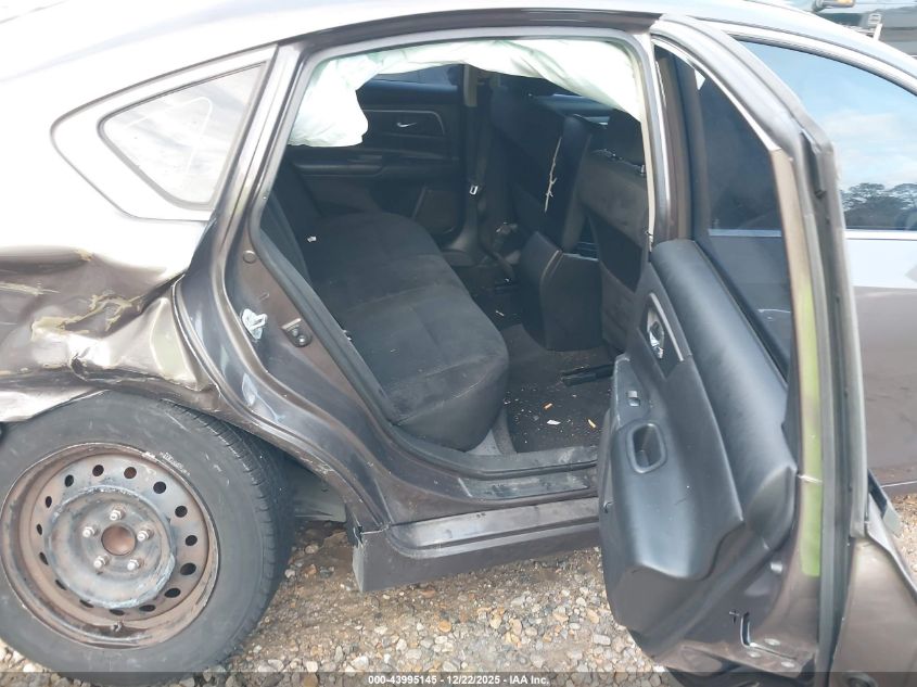 2015 Nissan Altima 2.5 S VIN: 1N4AL3AP1FN406010 Lot: 43995145