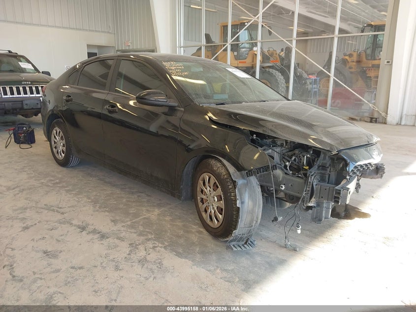 3KPF24AD5KE079737 2019 Kia Forte Fe auction photo 1