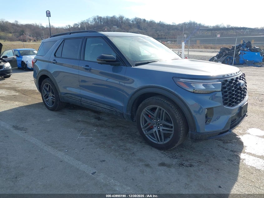 2025 Ford Explorer St