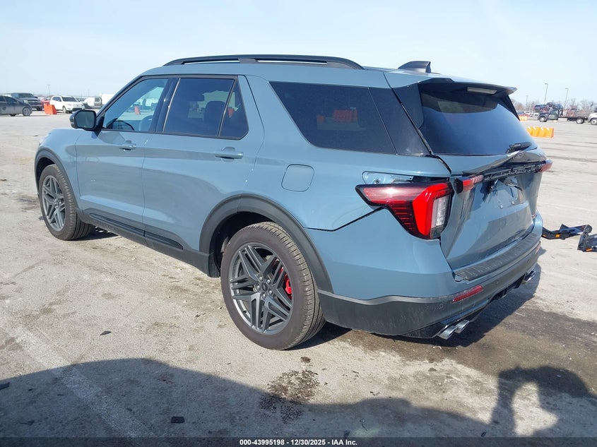 2025 Ford Explorer St