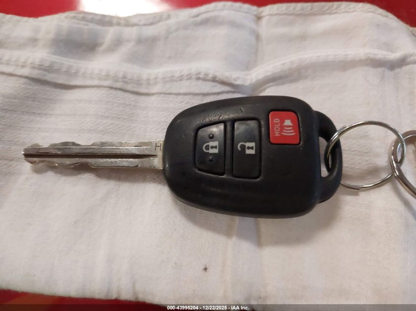 2015 Toyota Rav4 Le VIN: JTMBFREV2FJ030393 Lot: 43995204