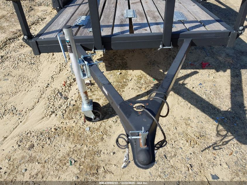 2022 Karavan 5.5X11 Trailer VIN: 5KTUS1513NF513986 Lot: 43995233