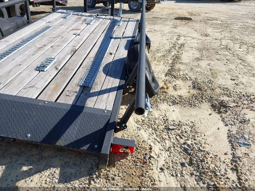 2022 Karavan 5.5X11 Trailer VIN: 5KTUS1513NF513986 Lot: 43995233