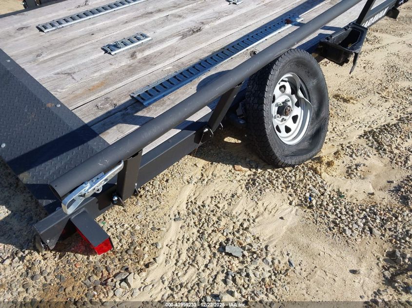 2022 Karavan 5.5X11 Trailer VIN: 5KTUS1513NF513986 Lot: 43995233