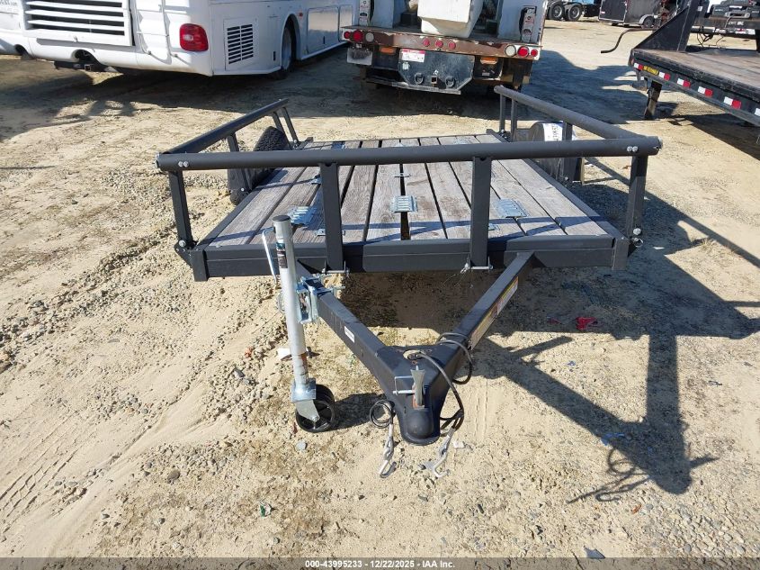 2022 Karavan 5.5X11 Trailer VIN: 5KTUS1513NF513986 Lot: 43995233