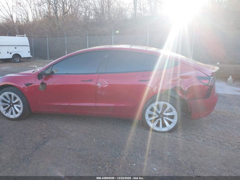 2022 Tesla Model 3 Rear-Wheel Drive VIN: 5YJ3E1EA8NF289563 Lot: 43995259