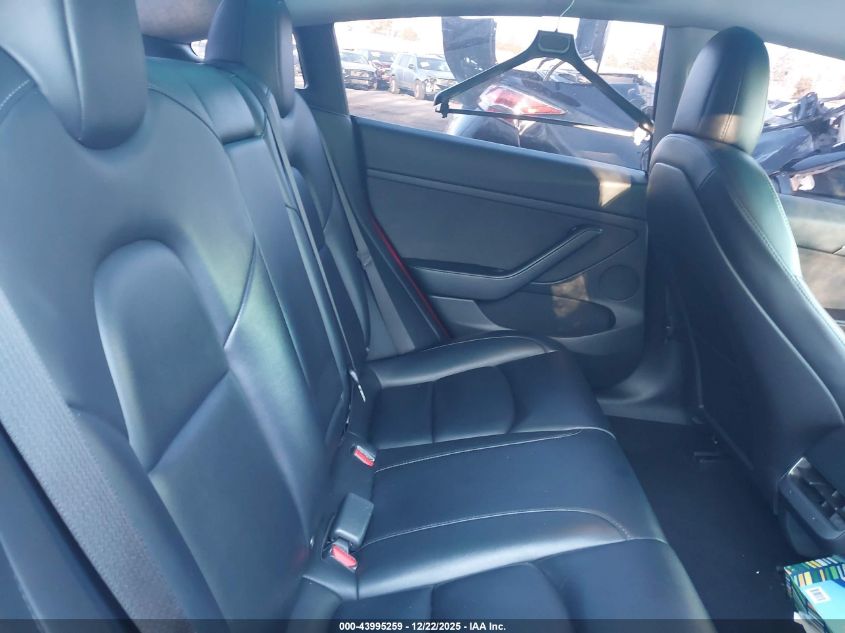 2022 Tesla Model 3 Rear-Wheel Drive VIN: 5YJ3E1EA8NF289563 Lot: 43995259