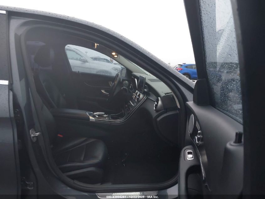 2016 Mercedes-Benz C 300