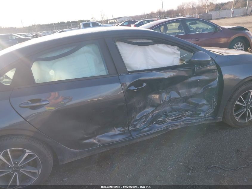 2024 Kia Forte Lxs VIN: 3KPF24AD7RE744339 Lot: 43995298