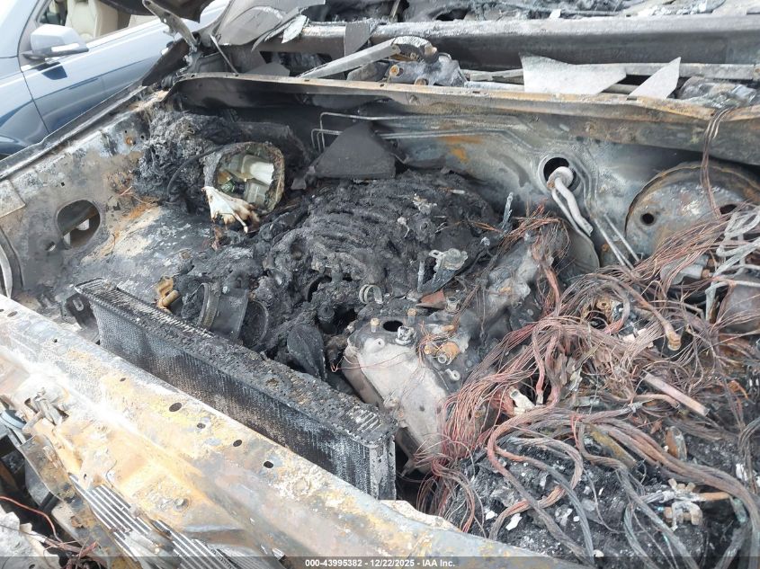 2012 Toyota Tundra Grade 5.7L V8 VIN: 5TFUW5F17CX230790 Lot: 43995382